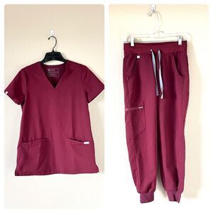Figs Burgundy Scrub Top and Pants Set - XXS/XXSP